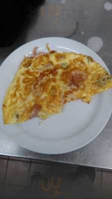 Dickens Bar And Brasserie