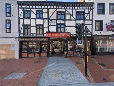 Dickens Bar And Brasserie