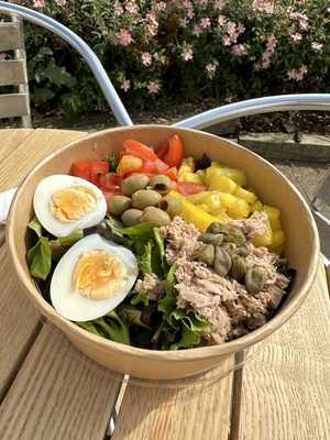 The Yacht Club Tearoom Bar