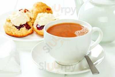 Hillier Garden Centre