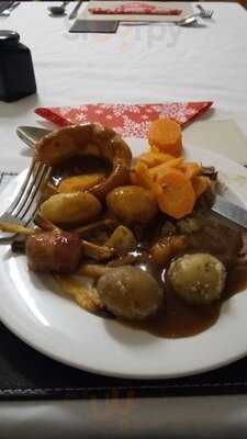 Samlet Clubs Sunday Carvery