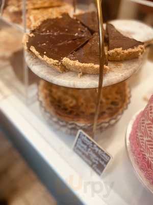 Connie's Tea Parlour