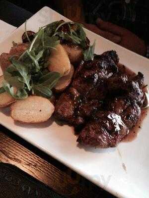 Island Bar And Restaurant