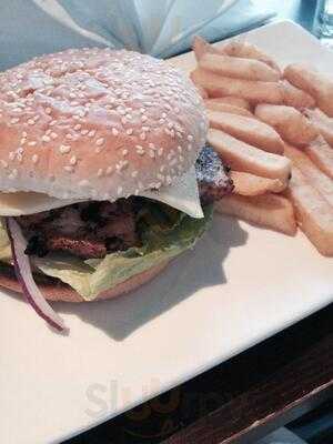 Island Bar And Restaurant