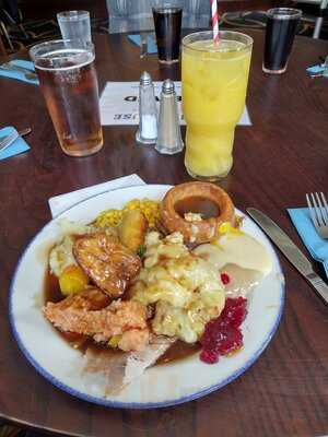 The Willow Tree Stonehouse Pizza & Carvery