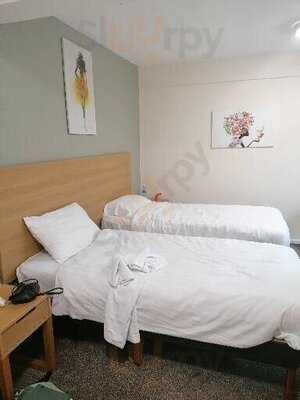 The Britannia Trecarn Hotel Restaurant