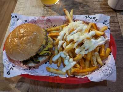 Moocau Burgers & Pizza Pies