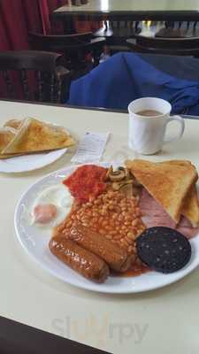 8 Ball Cafe & Amusements