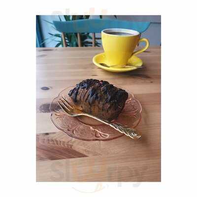 Margo's Cafe & Lounge