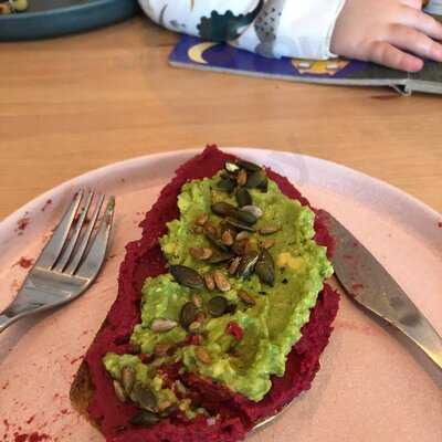 Margo's Cafe & Lounge