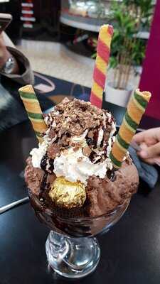 Sundaes Gelato