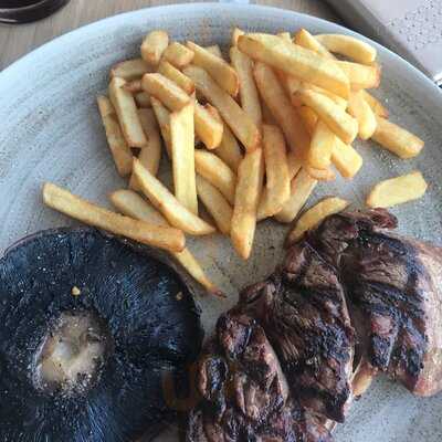 Rbg Restaurant At Park Inn Palace