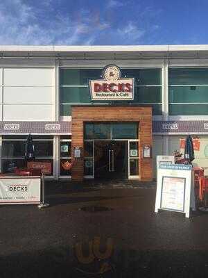 Decks Restaurant & Cafe