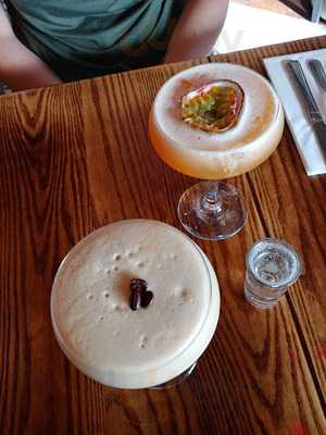 D'calabash Restaurant & Lounge