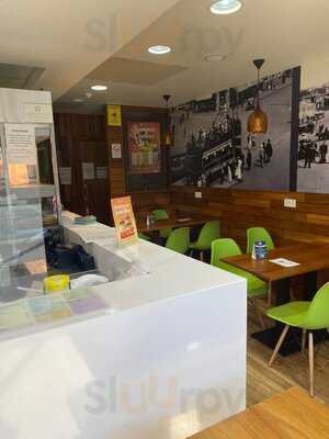 Roosters Piri Piri Winton