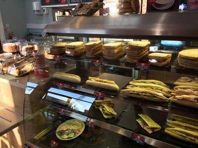 Dee Dee's Family Cafe