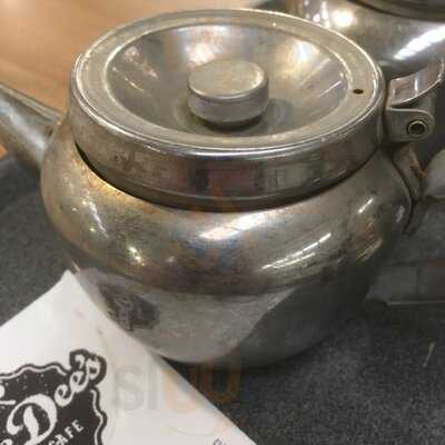 Dee Dee's Family Cafe