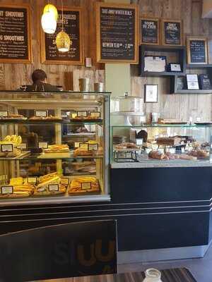 L'elysee Artisan Cafe