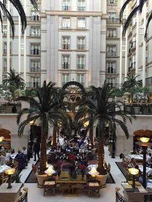 Sunday Champagne Brunch At The Landmark London