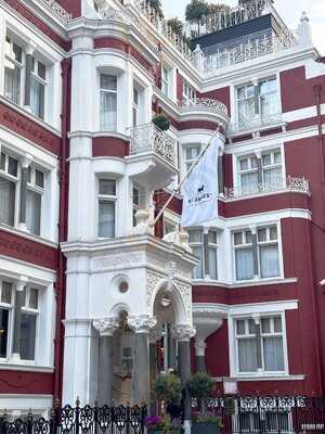 Seven Park Place By William Drabble