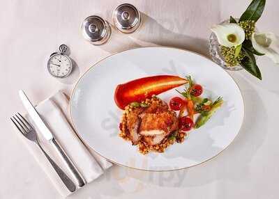 The Rib Room Bar & Restaurant