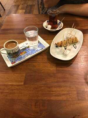 Lokkanta Meze & Barbeque