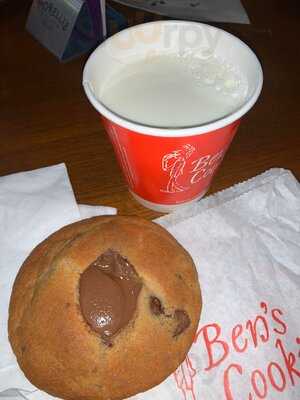 Ben's Cookies