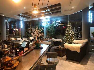 Plate Restaurant, Bar And Bake