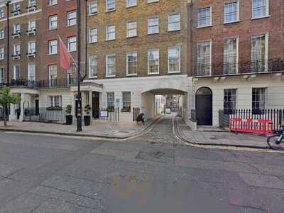 Hunter 486 At The Arch London