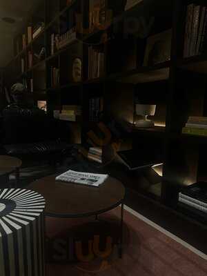 Cakes & Bubbles By Albert Adria