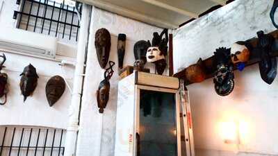 African Gallery Kitchen