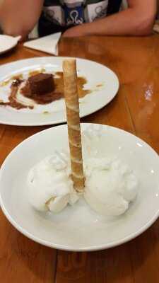 African Gallery Kitchen