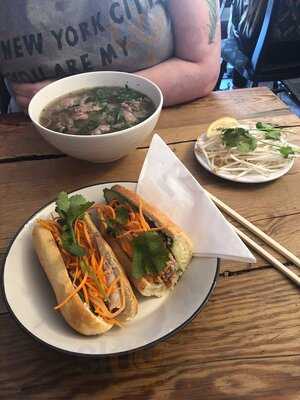 Viet Baguette(pho & Grill)
