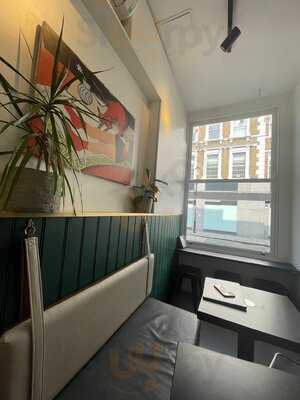 Over Under Earl's Court