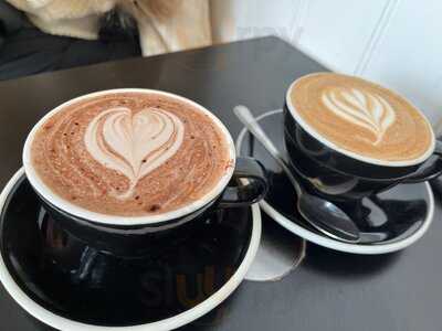 Over Under Earl's Court