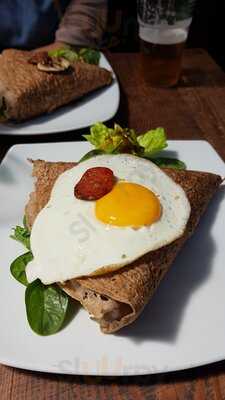 Sarava Creperie Bar & Cafe