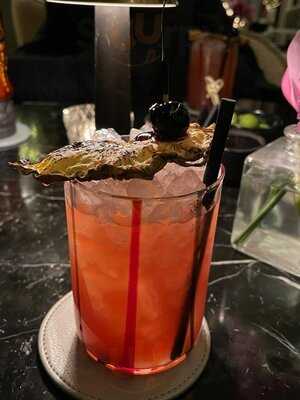 Green Bar At Hotel Cafe Royal