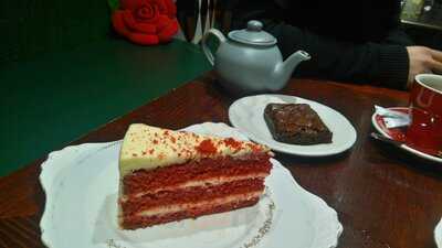 Lady Dinah's Cat Emporium