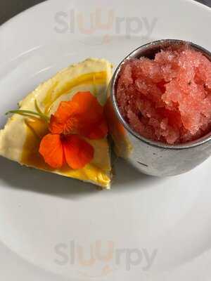 Manuel's Restaurant And Bar