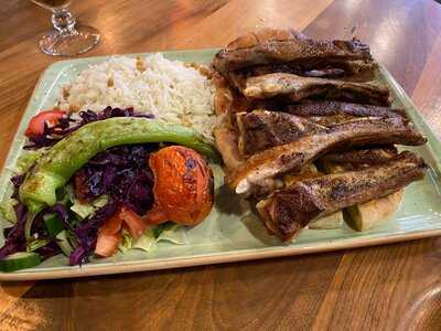 Chemen Restaurant & Bar