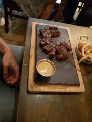 Roxie Steak - Earlsfield