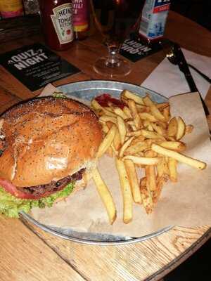 Revolution America Square