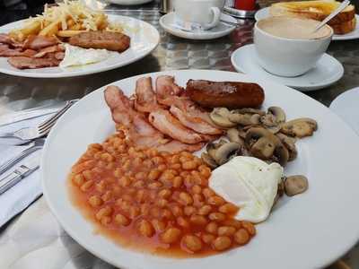 Silva's Grill & Snack Bar