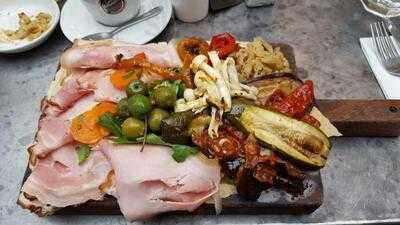 Portobello Garden Arcade Caffe