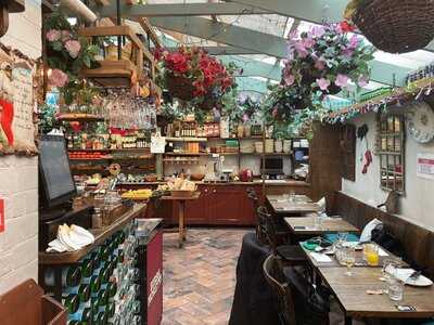 Portobello Garden Arcade Caffe