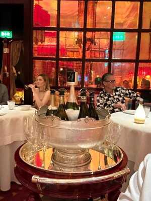 Sketch Lecture Room And Library