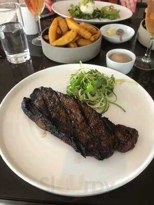 Mayfair Lounge & Grill At The Cavendish London