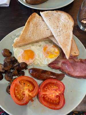 Cote St Christopher's Place