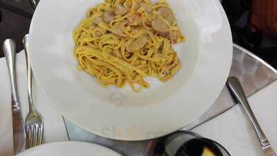 Harry's Bar Pizzeria