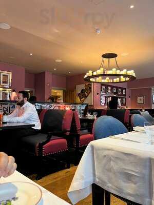 Brumus Bar & Restaurant